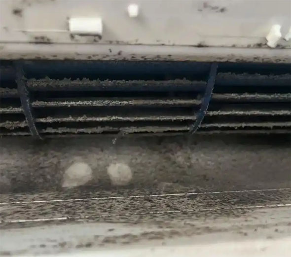 芮城空调吹的风有股烧焦味是怎么回事